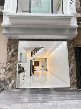 Cần bán gấp nhà phân lô phố vip ngõ 199 Trần Quốc Hoàn 48m2, 4T, 2 mặt ô tô tránh, kinh doanh