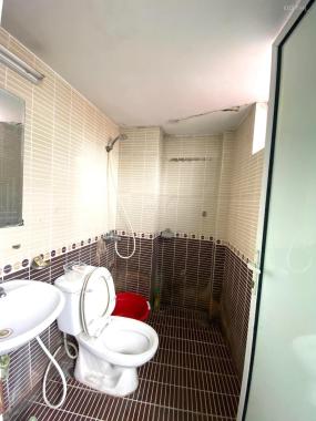 Bán gấp nhà Lệ Mật, Long Biên, thoáng trước sau, ô tô đỗ cổng: 59,5m2, hơn 5tỷ