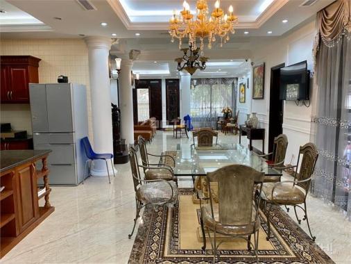 Biệt thự sân vườn phố Giảng Võ Ba Đình 150m2x5T mặt tiền 6m - ô tô tránh KD VP - 21,9 tỷ