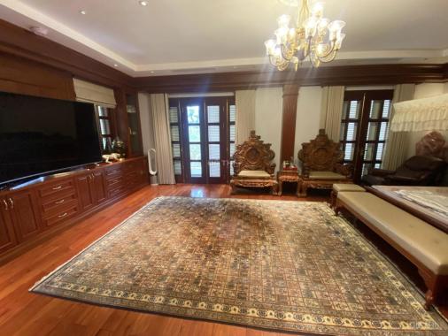 Biệt thự sân vườn phố Giảng Võ Ba Đình 150m2x5T mặt tiền 6m - ô tô tránh KD VP - 21,9 tỷ