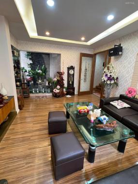 Bán nhà phố Giảng Võ ô tô tránh kinh doanh văn phòng giáp phố - 80m2x4T 10,8 tỷ