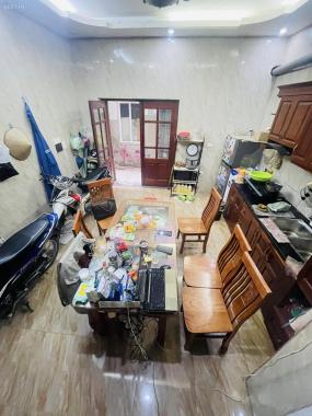 Cực Rẻ Luôn. Nhà Phố Tân Khai, Q.Hoàng Mai, 30M2x5T, MT:4M, Nhà Đẹp, Ở Luôn. LH: 0972.562.305.