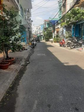 Hẻm xe tải Hoàng Xuân Nhị, Phú Trung, Tân Phú, Dt: 4.5 x 12, Hai lầu, giá 6 tỷ 5.