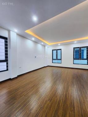 Nhà mới, ở luôn phố Khương Trung, DT 38m2x5T, MT 5m, nội thất nhập. 0338080356