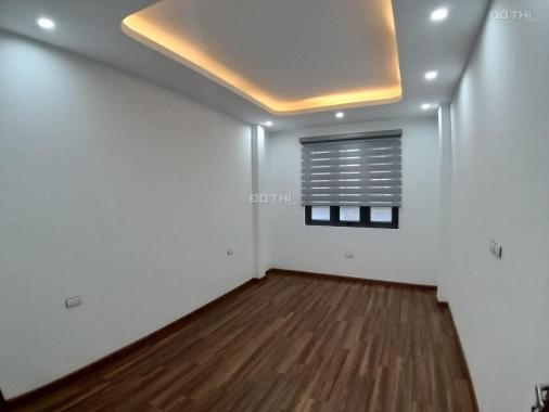 Bán nhà phố Xuân Thủy Cầu Giấy 50m2, 6 tầng, thang máy gara ô tô kinh doanh chỉ 11,5 tỷ