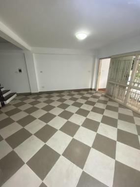 Cho thuê nhà liền kề bộ Giáo Dục đường Võ Chí Công, Tây Hồ 70m x6T có hầm đường 10m có vỉ hè