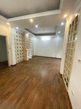 Cho thuê nhà liền kề bộ Giáo Dục đường Võ Chí Công, Tây Hồ 70m x6T có hầm đường 10m có vỉ hè