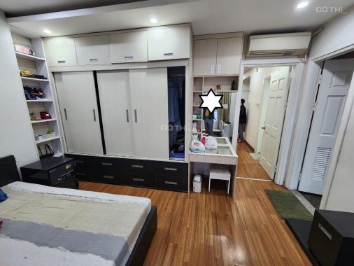 Cần bán gấp căn góc tầng cao CC 173 Xuân Thuỷ 115m2, 3 ngủ, nội thất sang trọng, 4.45 tỷ
