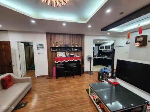 Cần bán gấp căn góc tầng cao CC 173 Xuân Thuỷ 115m2, 3 ngủ, nội thất sang trọng, 4.45 tỷ