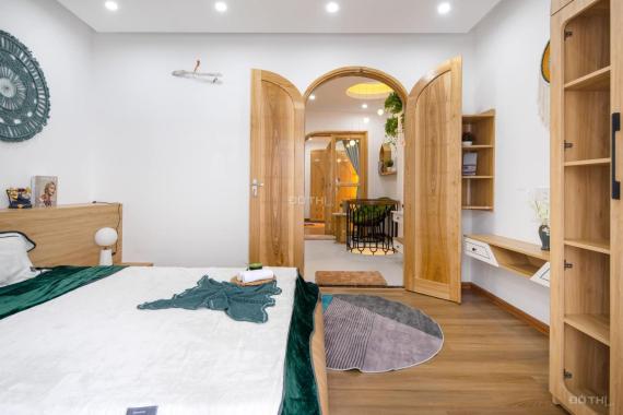 Cần bán nhà Trần Đại Nghĩa 35m2 5T 4.5 tỷ 50m ra phố, ngõ to, phường Bách Khoa