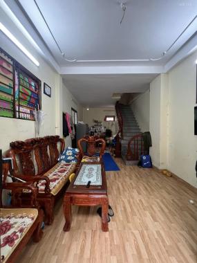 Nhà rẻ - Hiếm có khó tìm. DT: 30m x 4T dân xây kiên cố như mới, 3 mặt thoáng, giá chỉ 2.45 tỷ, TL