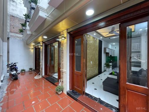 Chính chủ bán nhà DT 35,6m2 * 5T, khu phân lô đường Bạch Đằng, quận Hoàn Kiếm, 2 mặt thoáng