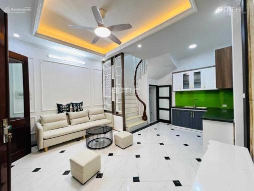 Chính chủ bán nhà DT 35,6m2 * 5T, khu phân lô đường Bạch Đằng, quận Hoàn Kiếm, 2 mặt thoáng