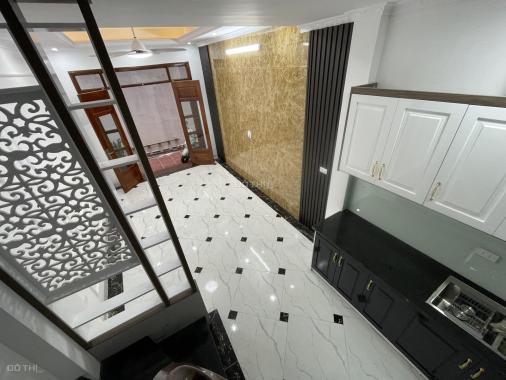 Chính chủ bán nhà DT 35,6m2 * 5T, khu phân lô đường Bạch Đằng, quận Hoàn Kiếm, 2 mặt thoáng