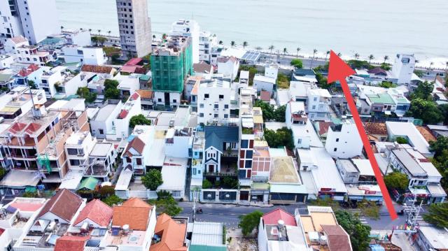 Kẹt tiền cần bán Mặt tiền dương hiến quyền cách biển 3 phút đi bộ