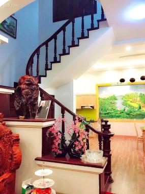 Biệt thự thu nhỏ Sài Đồng, gara ô tô, rộng 100m2, nhỉnh 9 tỷ