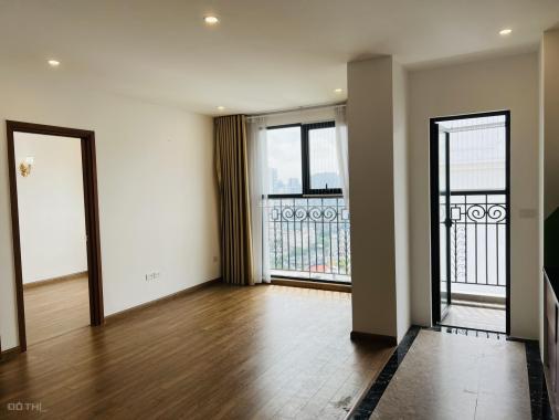 Mới - GĐ chuyển công tác nên bán nhanh căn hộ 80m2 tòa CT8 The Emerald tầng trung 0969 331 288