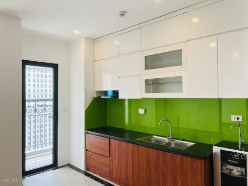 Mới - GĐ chuyển công tác nên bán nhanh căn hộ 80m2 tòa CT8 The Emerald tầng trung 0969 331 288