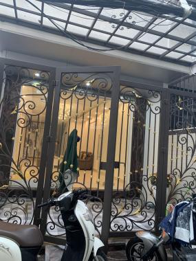 Cần bán gấp nhà mặt ngõ phố Võ Chí Công, 77 Xuân La, Phường Xuân La Tây Hồ. DT 55m2, giá 12,5 tỷ