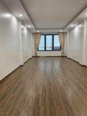 Cần bán gấp nhà mặt ngõ phố Võ Chí Công, 77 Xuân La, Phường Xuân La Tây Hồ. DT 55m2, giá 12,5 tỷ