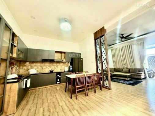 Hạ 2,45 còn 2,05 tỷ nhà mê lửng Y Wang bao nội thất 5,5x28m 3 ngủ 0918024679 Quỳnh Anh