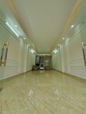 BÁN GẤP NHÀ Nguyễn Ngọc Vũ Cầu Giấy 68m2 7 tầng thang máy kinh doanh ô tô tránh 14 tỷ
