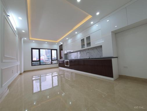 BÁN GẤP NHÀ Nguyễn Ngọc Vũ Cầu Giấy 68m2 7 tầng thang máy kinh doanh ô tô tránh 14 tỷ