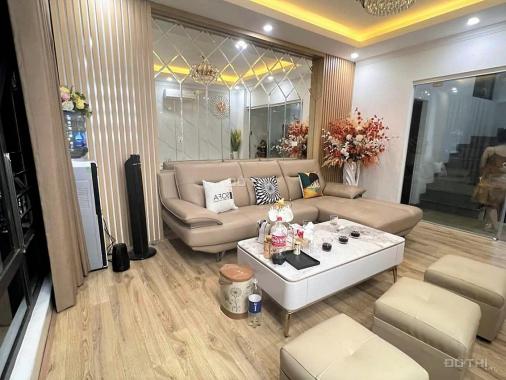 Bán nhà phố Huỳnh Thúc Kháng. Vỉa hè, oto tránh, Kinh doanh. 60m2 x 4 Tầng. Giá 15tỷ