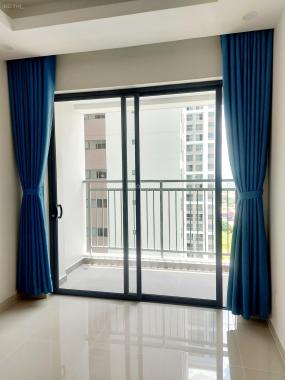 Cho thuê 2PN, Q7 Riverside ( Đào Trí), 8 triệu - có rèm, Như hình. LH: 0978272427