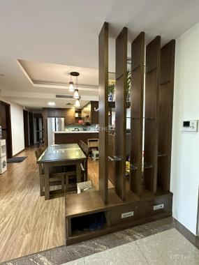 Cho thuê căn hộ Mandarin Hoàng Minh Giám, 3 phòng ngủ, đủ đồ, nhà đẹp, view nội khu