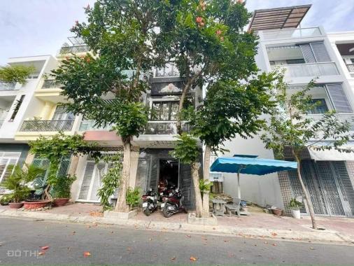 Nhà 3 tầng khu đô thị Hà Quang 2 giá rất ngợp giá 4,2 tỷ