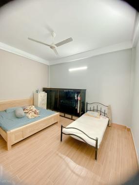 Bán gấp nhà hẻm 4m Xóm Chiếu, P14, Q4, 100m2, 6 lầu, chỉ 8,3 tỷ!