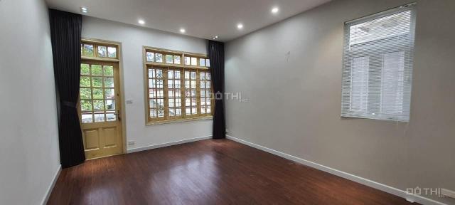 Bán nhanh mảnh đất ngõ 267 Hoàng Hoa Thám, giá 2.7 tỷ, 31m2, ngõ rộng