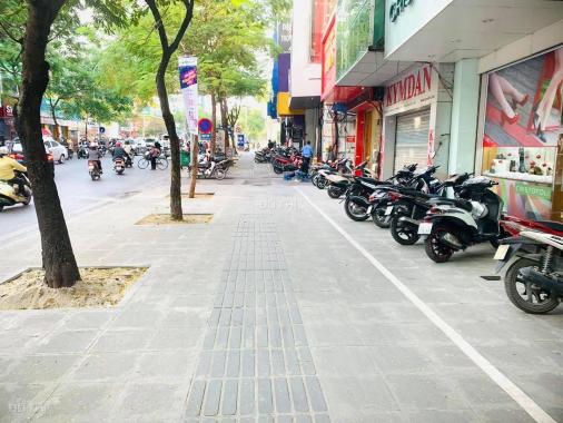 BÁN NHÀ LÔ GÓC MP KIM MÃ-BA ĐÌNH,KD VIP,VỈA HÈ RỘNG,DT 53M2,7 TẦNG, THANG MÁY,GIÁ 26.5 TỶ
