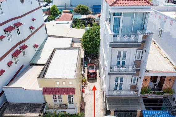 Bán gấp lô đất cực đẹp sát Phạm Văn Đồng giá tốt thích hợp xây căn hộ dịch vụ hoặc đầu tư sinh lời