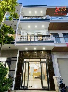 ☘️Bán Nhà 3 lầu mặt tiền ở Bình Chuẩn_ Tp Thuận An. Nhà đã HOÀN CÔNG trên sổ đầy đủ. N239 ☘️Diện tí