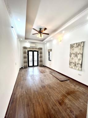 Bán nhà 40m2*5T BV Nông Nghiệp, ôtô đỗ, lô góc, nhà đẹp dân xây giá 3 tỷ