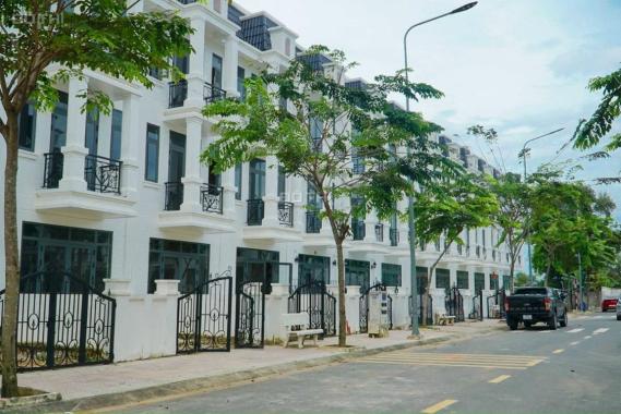 Bán nhà phố liền kề đường Tân Phước Khánh 32, Bình Dương