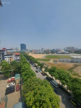 Bán Gấp 180m8T MẶT PHỐ MT6m Quận TX 2 Vỉa Hè 65 Tỷ Lê Trọng Tấn.