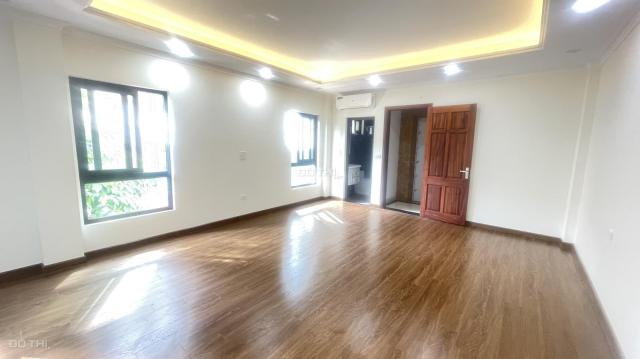 Lô Góc Phố Hoàng Hoa Thám,Ngọc Hà,Ba Đình.Ô Tô Đỗ Cửa.7T Thang Máy;DT 50M Giá 9.9  Tỷ