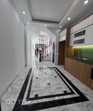 Chính chủ bán nhà Sài Đồng Long Biên 42m2 4 tầng 3 bước ra hồ điều hòa giá 3 tỷ 450 triệu