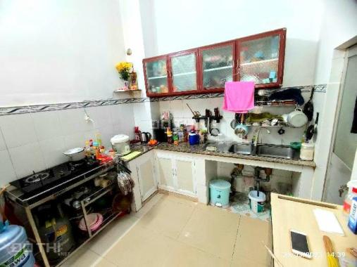Nhà Rẻ cần bán gấp Trường Chinh, Tân Phú , 2 lầu, DTSD 96m2, nhỉnh 4