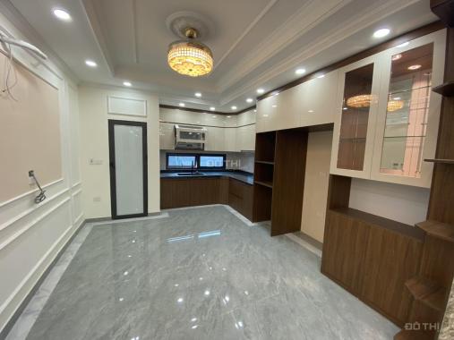 Bán nhà mặt phố Nguyễn Văn Huyên, Cầu Giấy 60m2 xây 7 tầng, thang máy giá 15 tỷ