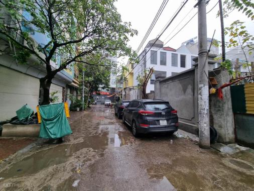Bán Nhà Phân Lô Cầu Giấy- Vỉa Hè- Đường 3 Ô Tô Tránh-Giá Rẻ