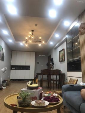 Bán căn góc 3 phòng ngủ view hồ Định Công chung cư CT36 đầy đủ nội thất giá 3,35 tỷ LH: 0936686295