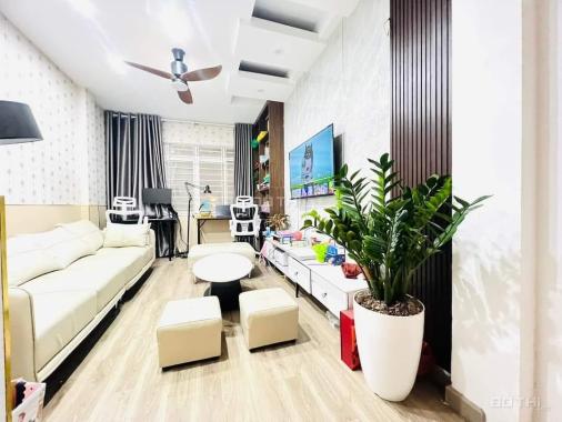 Bán nhà Định Công DT 39m2 x 5T, nhà mới, đẹp, ngõ to rộng, giá 3,45 tỷ, SĐCC