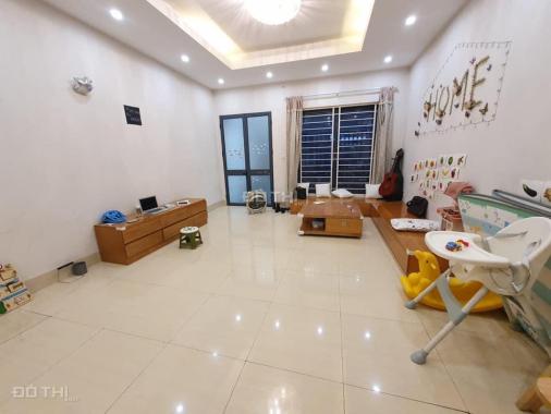 Bán nhà mặt phố Nguyễn Thái Học, Ba Đình. 105m2, 3T, MT 4,5m, 42 tỷ. Phố vip, hiếm nhà bán, KD
