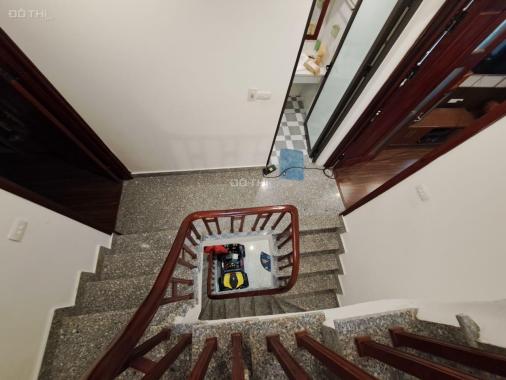 Bán nhà Sài Đồng 60m2x5T nhà đẹp, gần hồ, gara ô tô