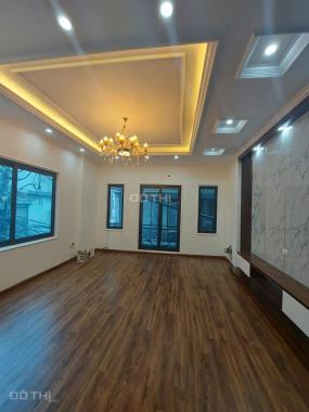 Bán nhà Đông Ngạc, 40m2 xây mới 5 tầng. Giá 3,2 tỷ, đẹp ở luôn