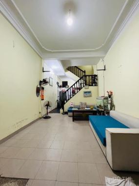 Bán nhà phố Pháo Đài Láng, Đống Đa, ngõ rộng, gần ô tô, chủ cần bán, DT 40m2x4T, 5.1 tỷ